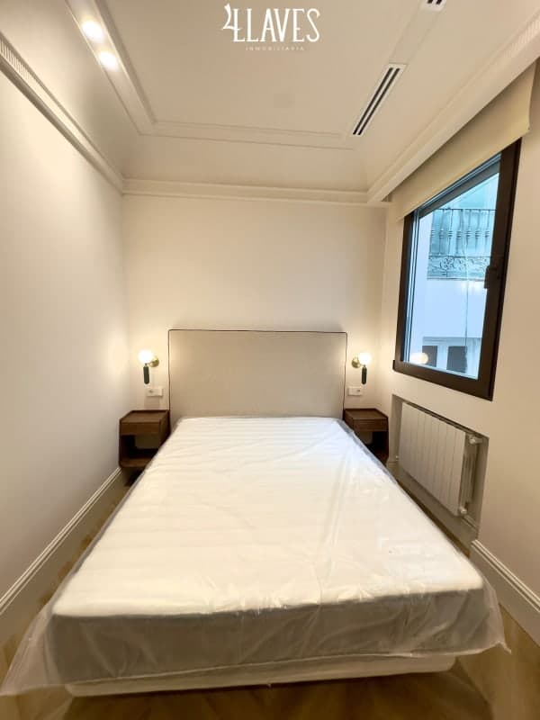 Piso en Calle de los Tres Peces, Lavapiés-Embajadores, Madrid - Imagen 2