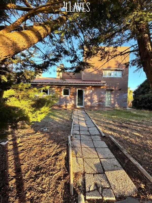 Casa o chalet independiente en Corcos, Tierra de Pinares, Valladolid - Imagen 1