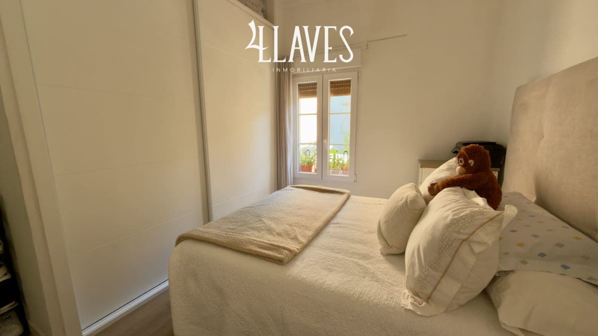 PISO EXTERIOR EN CALLE EMBAJADORES - Imagen 1