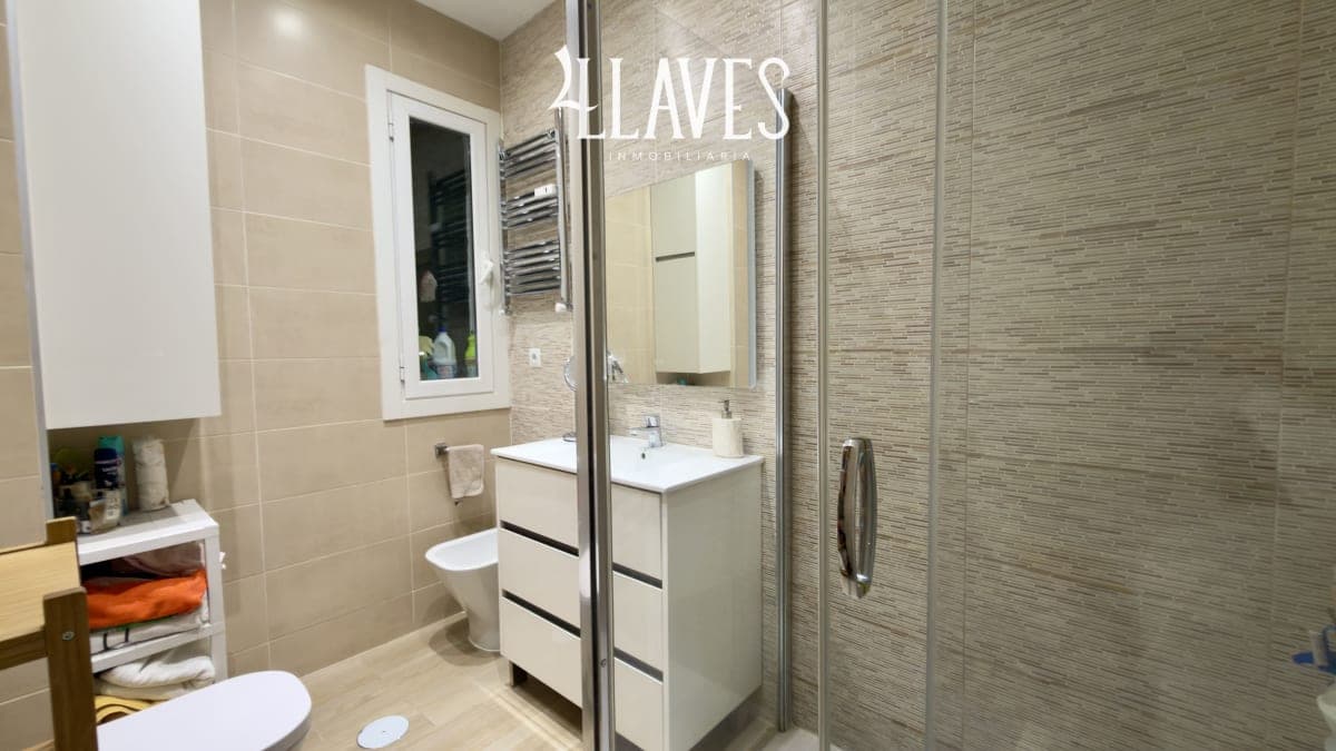 PISO EXTERIOR EN CALLE EMBAJADORES - Imagen 12