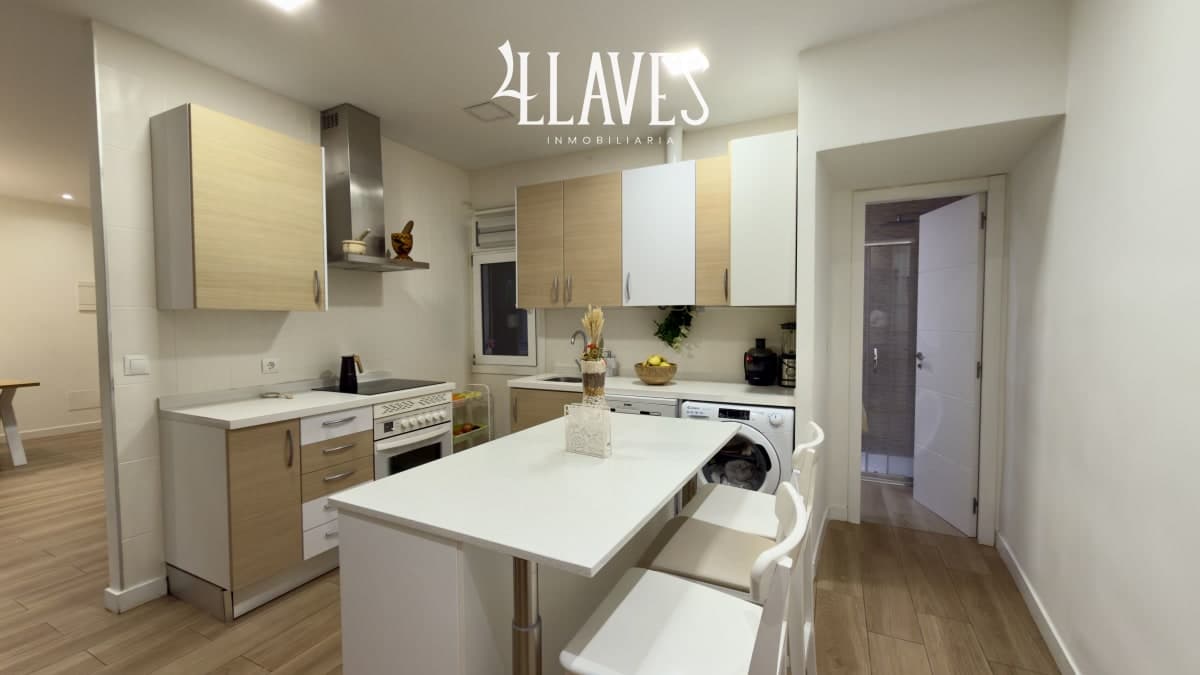 PISO EXTERIOR EN CALLE EMBAJADORES - Imagen 15