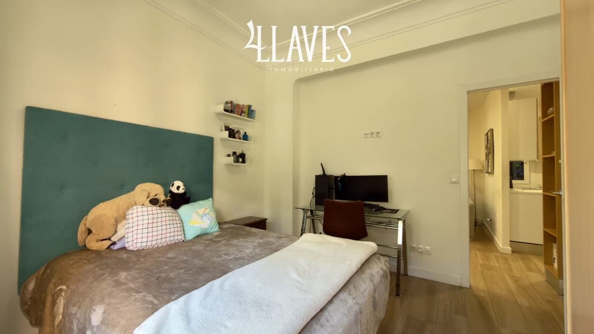 PISO EXTERIOR EN CALLE EMBAJADORES - Imagen 20