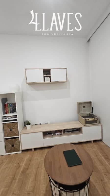 Alquiler de larga Estancia en calle Áncora - Imagen 1