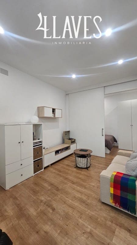 Alquiler de larga Estancia en calle Áncora - Imagen 2