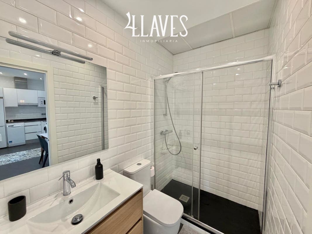 PISO EN LAVAPIES - Imagen 13