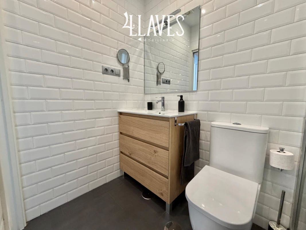 PISO EN LAVAPIES - Imagen 14