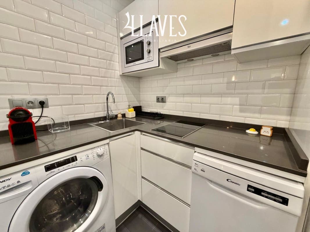 PISO EN LAVAPIES - Imagen 18